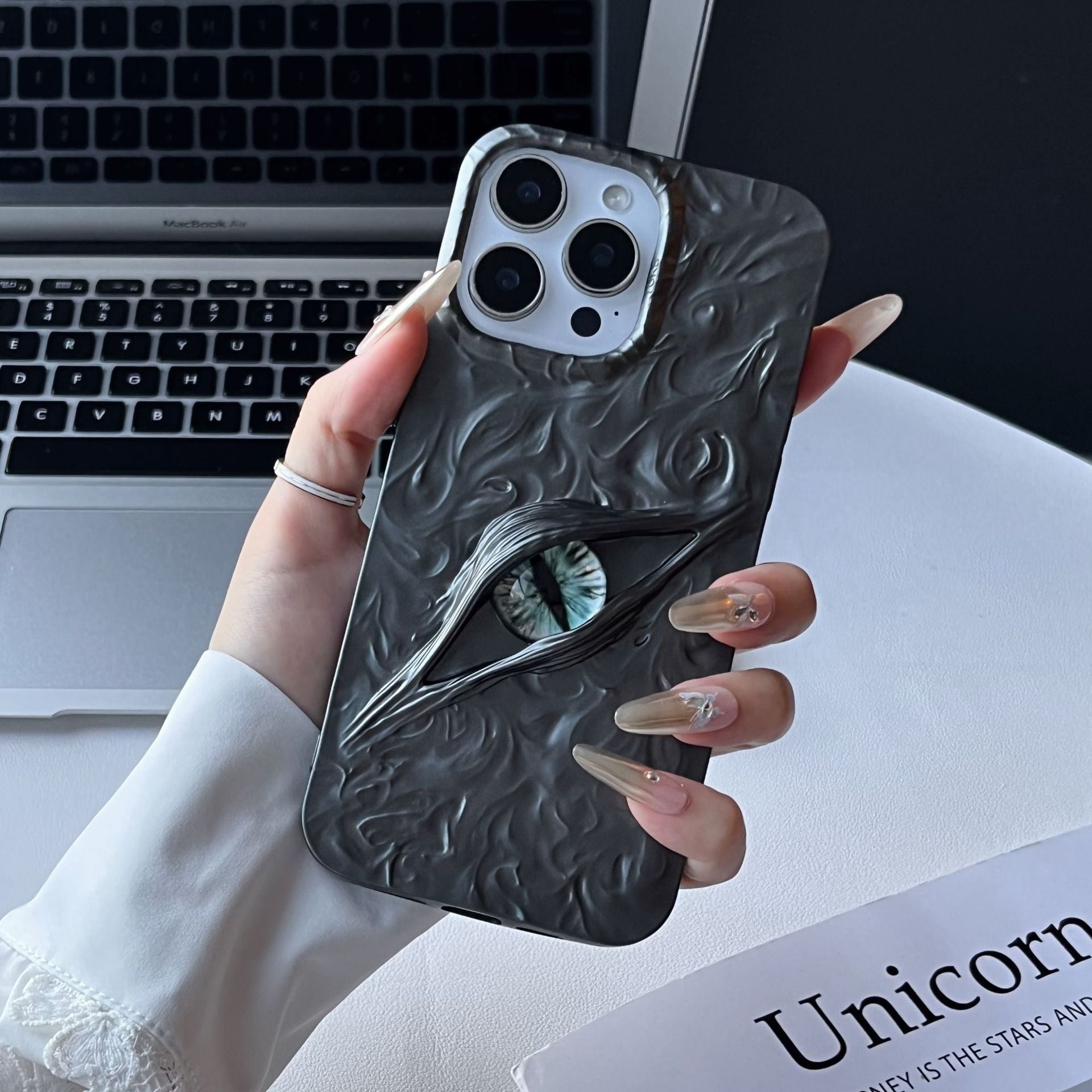 Applicable iPhone17Demon Eye 3D Phone Case iPhone16proMax Various Models Matte Wrinkle Phone Case