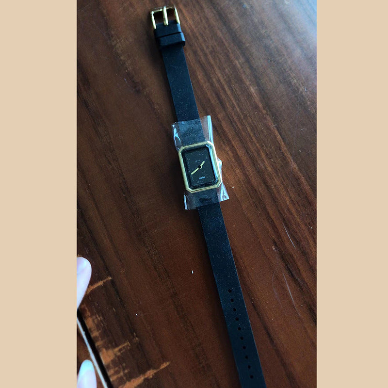 Women's Watches Boutique Fashion Small Square Core Women's Quartz Watch Hot Sale